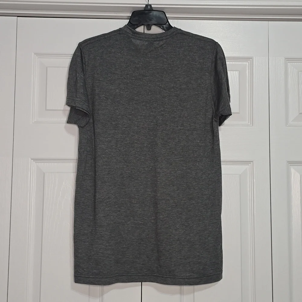 NWOT Rascal Flatts Tshirt - Picture 3 of 3